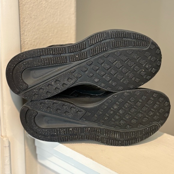 Nike Men's Run Swift 2 Running Shoes Black/Dark Smoke Grey size 7 - Picture 8 of 9